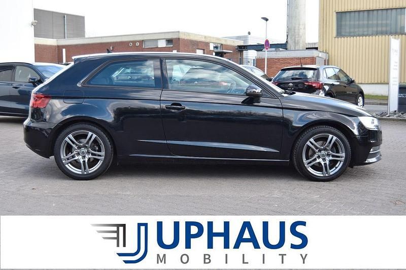 Gebraucht Audi A3 Comfort 150 PS (110 kW) 2014 Schwarz (mythosschwarz metallic) Limousine