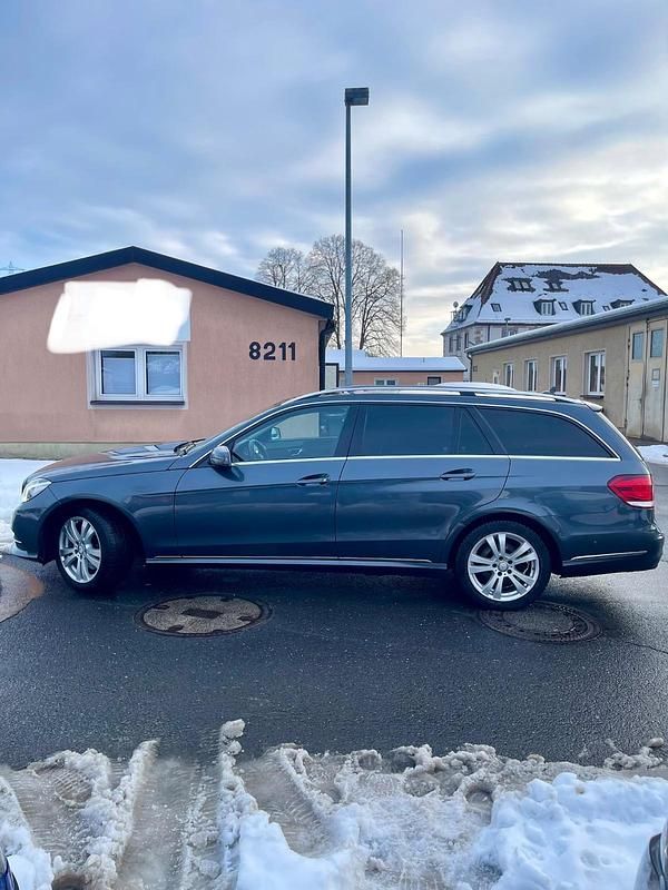 Usata Mercedes E350 252 CV (185 kW) 2014 Grigio Station wagon