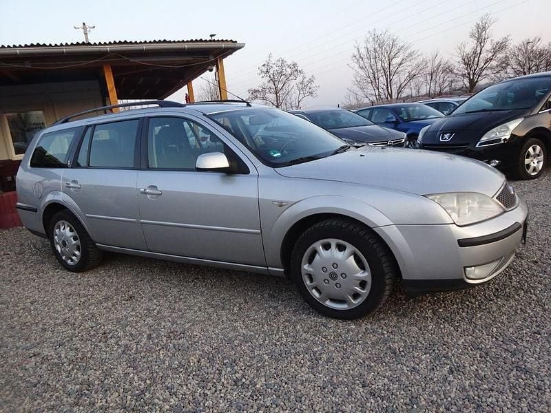 Gebraucht Ford Mondeo Ghia 131 PS (96 kW) 2004 Silber Limousine