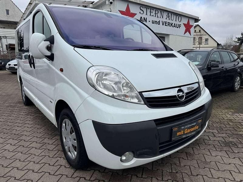 Gebraucht Opel Vivaro 114 PS (83 kW) 2014 Casabl/arctic/eisweiss/kaolin Van / Kleinbus