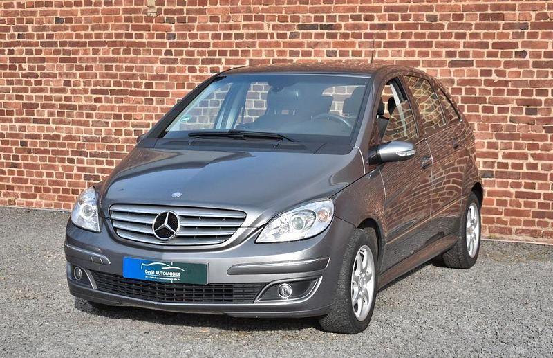 Grau Gebraucht 2007 Mercedes B180 Edition Van / Kleinbus | 1.990 € (Guter Preis) - Bild 1/4