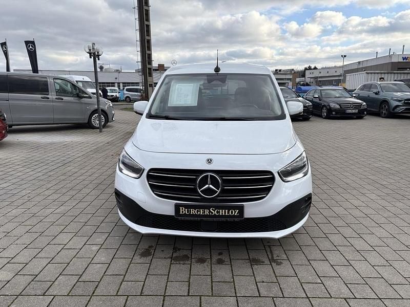 Gebraucht Mercedes T160 Style 95 PS (69 kW) 2022 Arktikweiß Van / Kleinbus