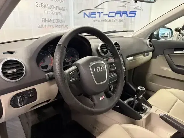Gebraucht Audi A3 Sport 160 PS (117 kW) 2011 Blau Kleinwagen