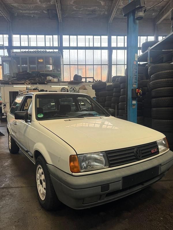 Schwarz Gebraucht 1991 VW Polo GT Kleinwagen | 2.600 € - Bild 1/4