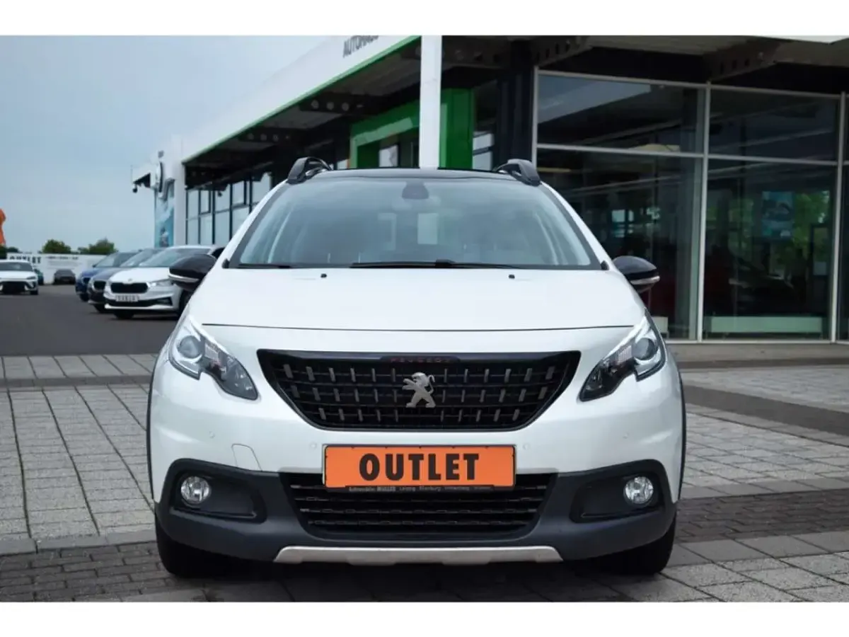 Gebraucht Peugeot 2008 Allure GT-Line 120 PS (88 kW) 2019 Lack weiss perlglänzend/metall SUV