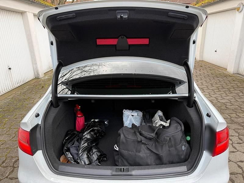 Gebraucht Audi A4 177 PS (130 kW) 2014 Weiß Limousine