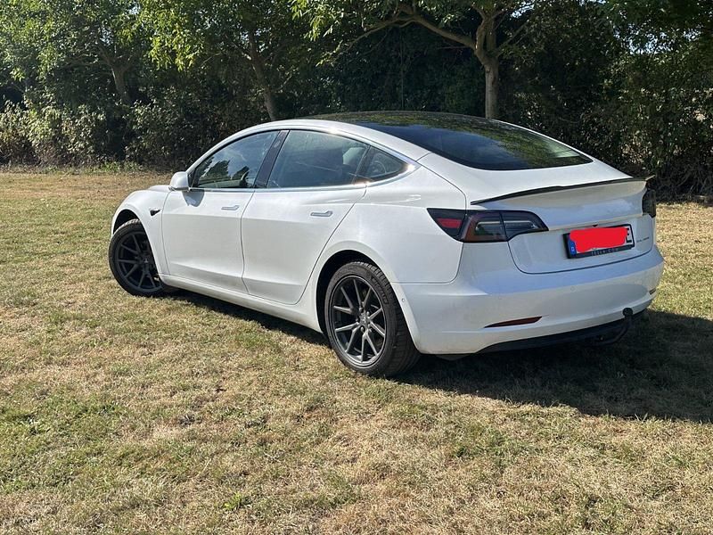 Gebraucht Tesla Model 3 Long Range AWD 240 kW (327 PS) 2020 Weiß Limousine