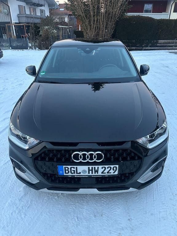 Gebraucht Audi A1 Advanced 116 PS (85 kW) 2024 Schwarz Limousine