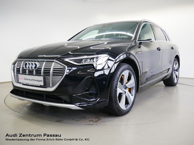 Schwarz Gebraucht 2020 Audi e-tron S-Line SUV | 39.900 € (Etwas zu teuer) - Bild 1/4