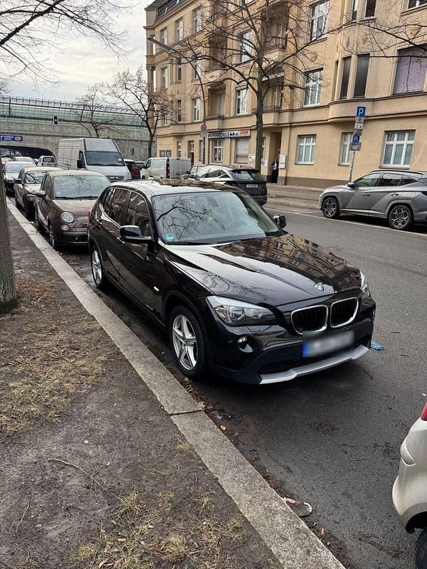 Gebraucht BMW X1 150 PS (110 kW) 2012 Schwarz SUV