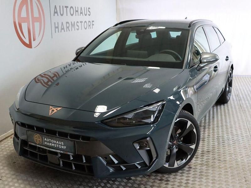 Neu Cupra Leon 150 PS (110 kW) 2025 Blau Limousine