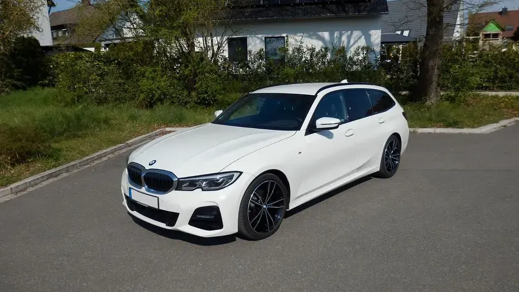 Gebraucht BMW 320 M Sport 190 PS (139 kW) 2020 Weiß Kombi