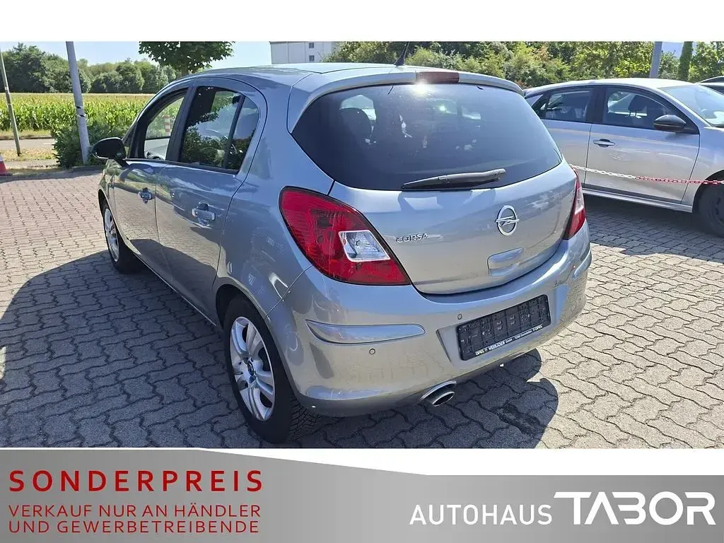 Gebraucht Opel Corsa Energy 87 PS (63 kW) 2014 Silbersee/silver lake Kleinwagen