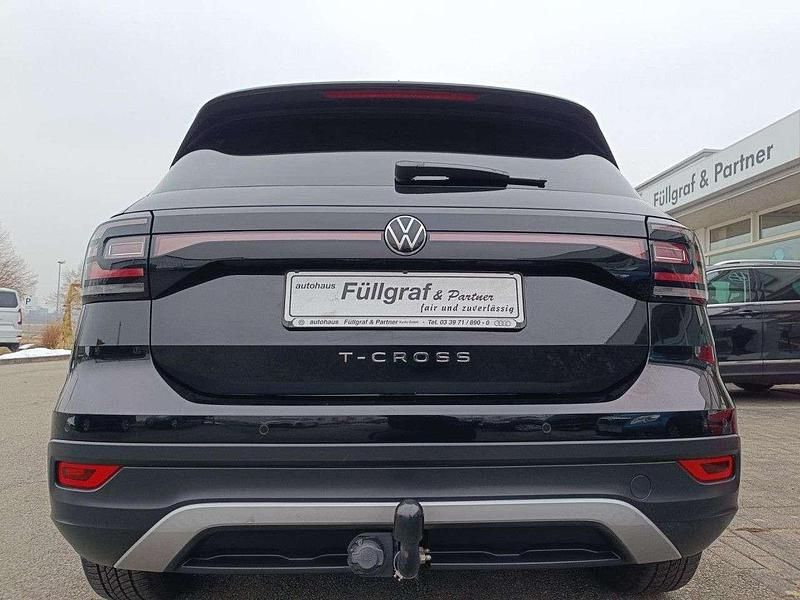 Gebraucht VW T-Cross Active 110 PS (80 kW) 2021 Deep black perleffekt SUV