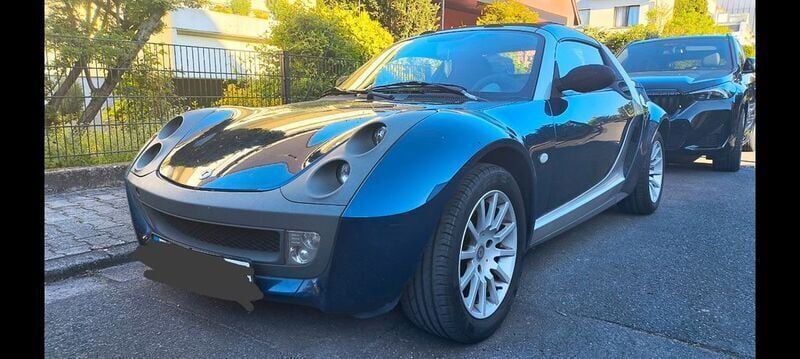 Blau Gebraucht 2004 Smart Roadster Cabrio | 3.999 € - Bild 1/4