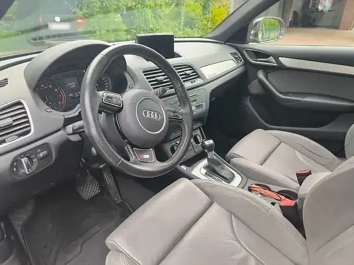 Gebraucht Audi Q3 S-Line 220 PS (161 kW) 2016 Grau SUV