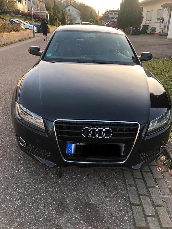 Schwarz Gebraucht 2011 Audi A5 Coupé | 9.000 € (Guter Preis) - Bild 1/4