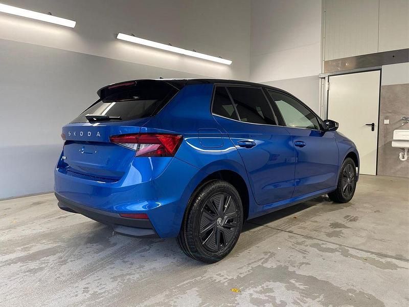 Neu Skoda Fabia Dynamic 116 PS (85 kW) 2025 [8x1z] race blue metalli... Kleinwagen