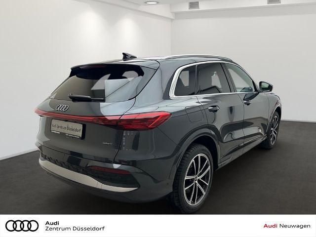 Neu Audi Q5 Advanced 204 PS (150 kW) 2025 Grau SUV
