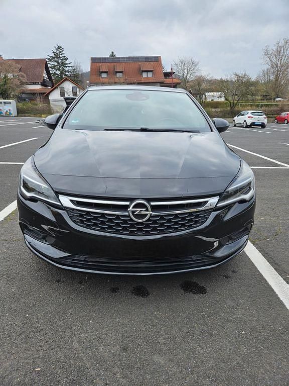 Gebraucht Opel Astra Dynamic 125 PS (91 kW) 2018 Schwarz Limousine