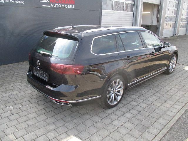 Gebraucht VW Passat Elegance 190 PS (139 kW) 2020 Schwarz Kombi