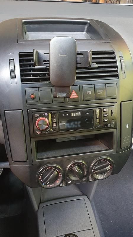 Usata VW Polo Basis 75 CV (55 kW) 2003 Blu Utilitaria
