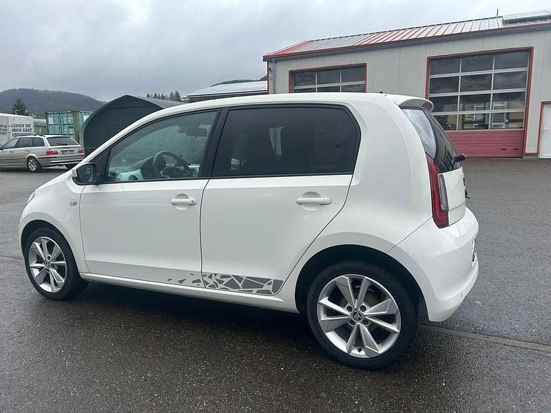 Gebraucht Skoda Citigo Fun 60 PS (44 kW) 2017 Bila candy/candyweiss Kleinwagen