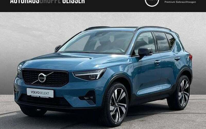 Blau Gebraucht 2024 Volvo XC40 Plus SUV | 37.890 € (Fairer Preis) - Bild 1/4