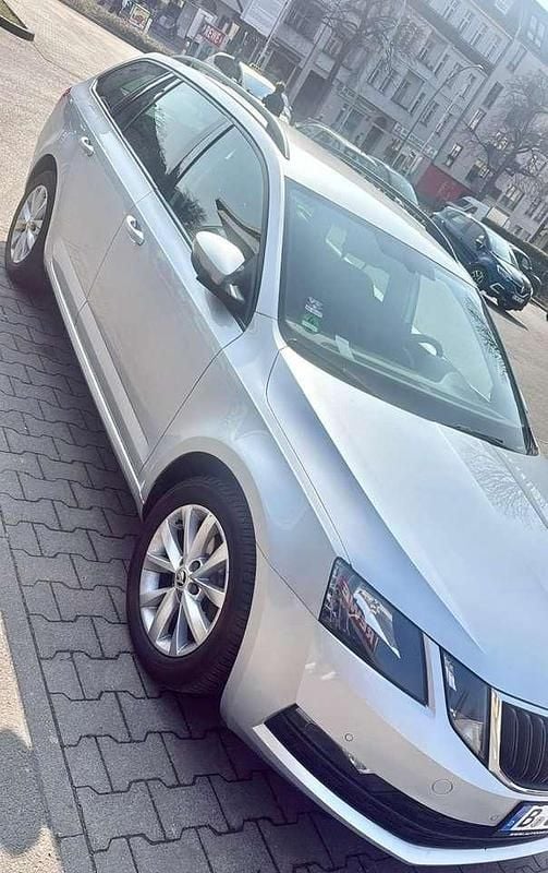 Gebraucht Skoda Octavia 170 PS (125 kW) 2019 Silber