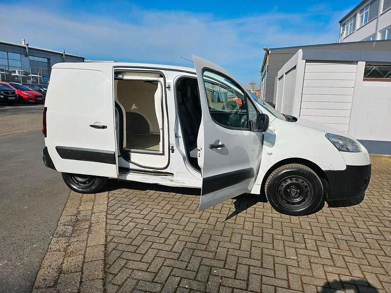 Weiß Gebraucht 2013 Peugeot Partner Van / Kleinbus | 2.750 € (Superpreis) - Bild 1/4