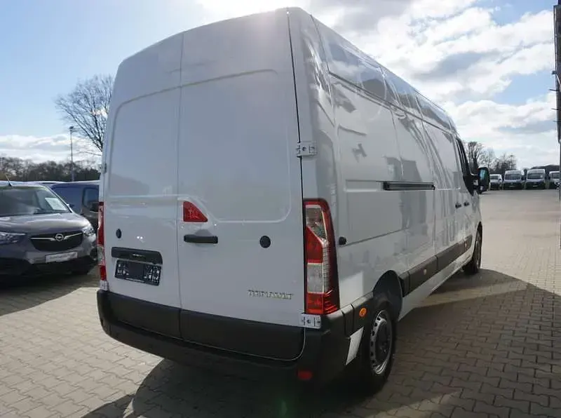 Używany Renault Master 136 KM (100 kW) 2023 Biały Van