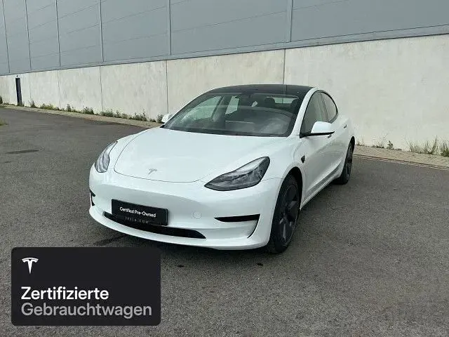 Gebraucht Tesla Model 3 RWD 283 kW (385 PS) 2023 Weiß Limousine