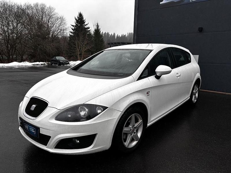 Gebraucht Seat Leon Reference 125 PS (91 kW) 2010 Weiß Kleinwagen