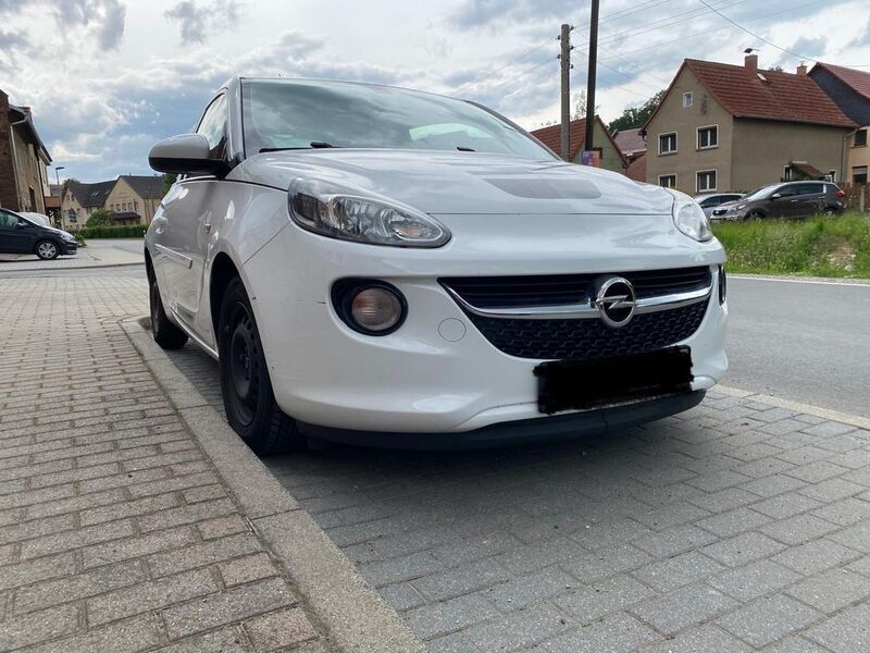 Weiß Gebraucht 2013 Opel Adam Glam Kleinwagen | 4.400 € (Superpreis) - Bild 1/4