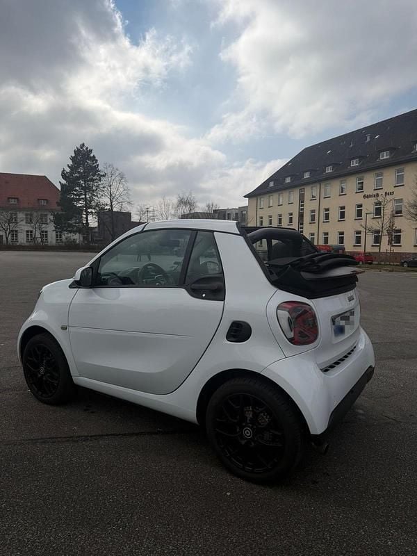 Gebraucht Smart ForTwo Cabrio Brabus 90 PS (66 kW) 2016 Weiß Cabrio