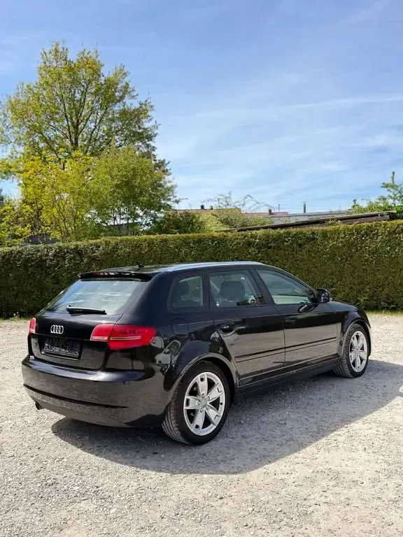 Second-hand Audi A3 Ambition 140 CP (102 kW) 2010 Negru Hatchback
