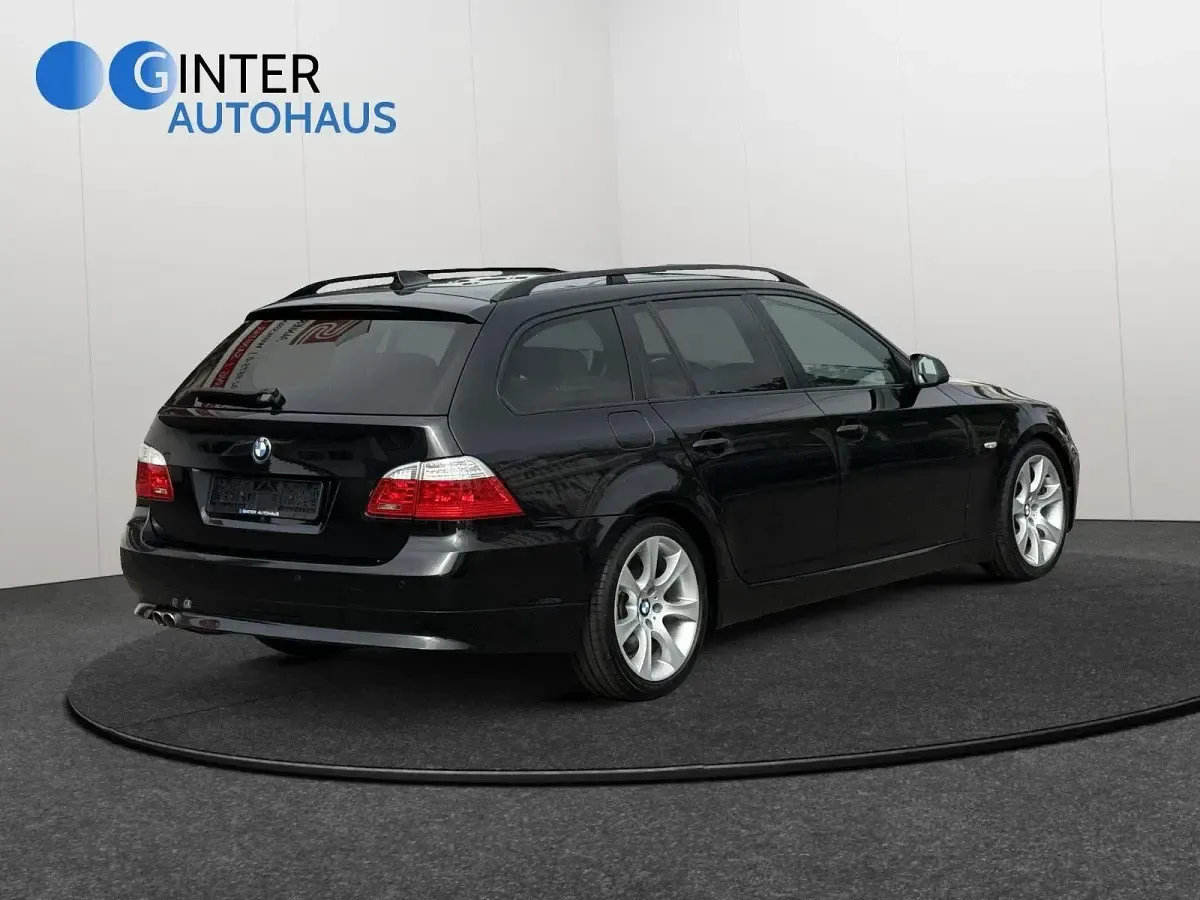 Gebraucht BMW 525 Shadowline 326 PS (239 kW) 2009 Schwarz Kombi