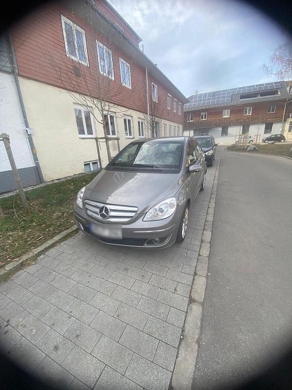 Gebraucht Mercedes B170 116 PS (85 kW) 2005 Grau Van / Kleinbus