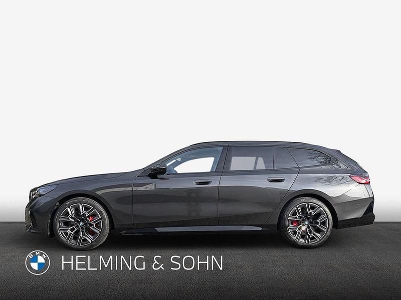 Neu BMW 540 M Sport 303 PS (222 kW) 2026 Grau Kombi