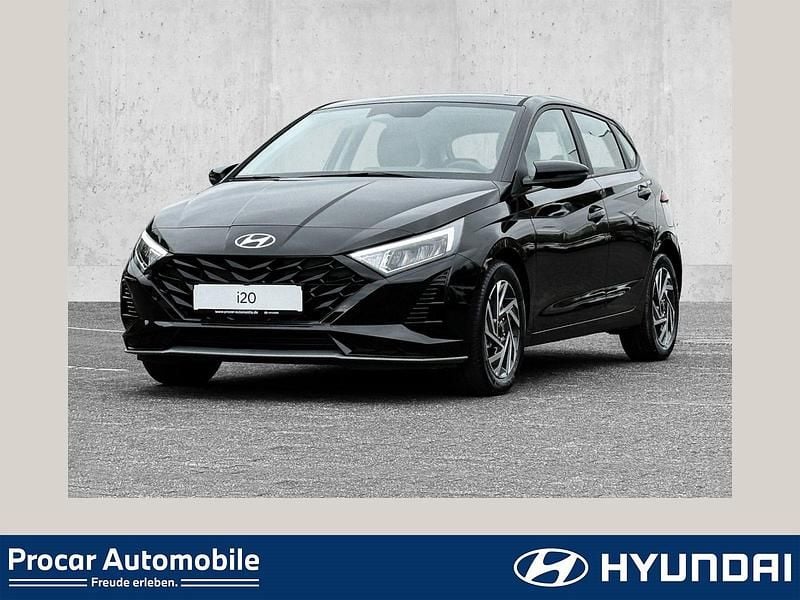 Schwarz Neu 2025 Hyundai i20 Trend Limousine | 23.990 € (Fairer Preis) - Bild 1/4