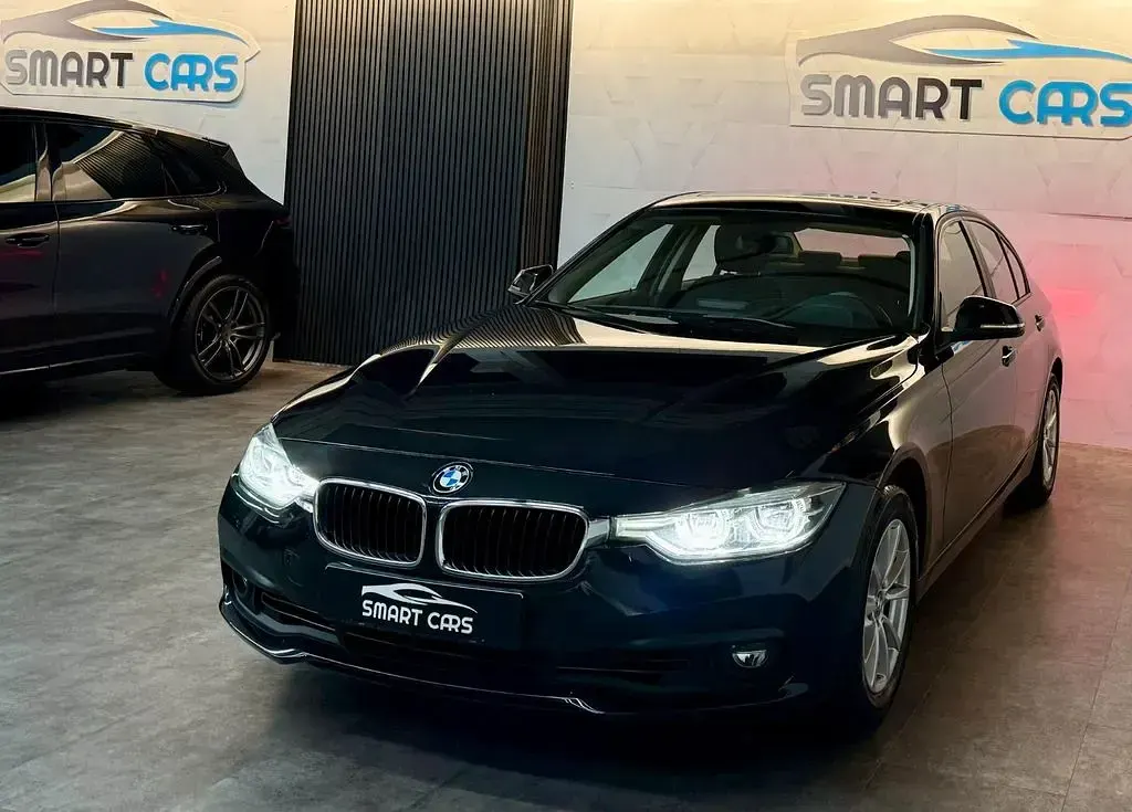 Gebraucht BMW 320 Advantage 184 PS (135 kW) 2016 Schwarz Limousine