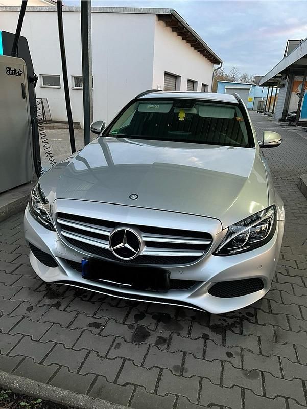 Grün Gebraucht 2015 Mercedes C220 Kombi | 15.000 € (Fairer Preis) - Bild 1/4