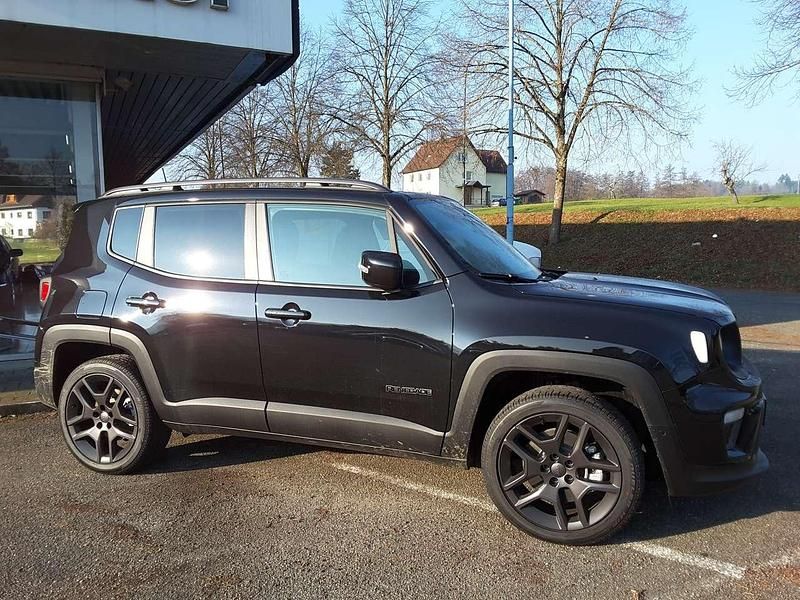 Carbon black metallic clear co Gebraucht 2022 Jeep Renegade SUV | 31.980 € (Teuer) - Bild 1/4