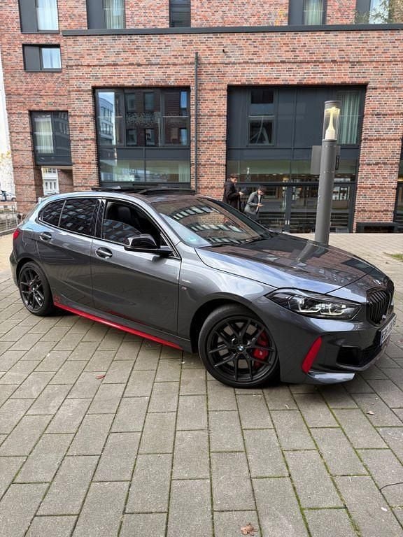 Schwarz Gebraucht 2021 BMW 128 Performance Limousine | 29.800 € (Etwas zu teuer) - Bild 1/4