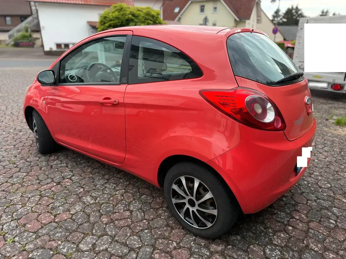Gebraucht Ford Ka 69 PS (50 kW) 2012 Rot Kleinwagen