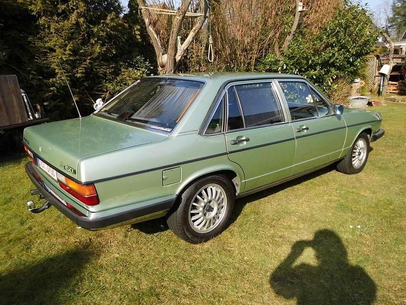 Grün Gebraucht 1979 Audi 100 Limousine | 14.999 € - Bild 1/4