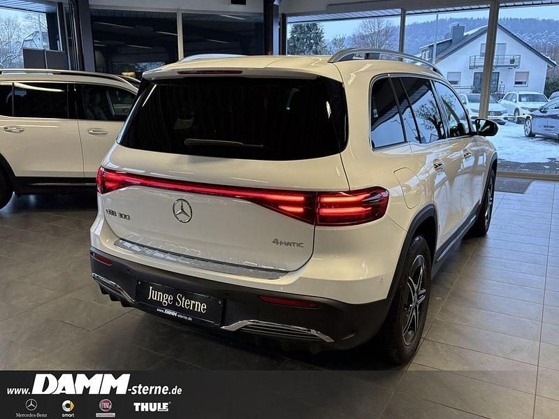 Gebraucht Mercedes EQB300 AMG 167 kW (228 PS) 2025 Polarweiß SUV