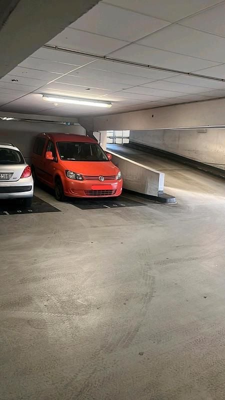 Orange Gebraucht 2014 VW Caddy Van / Kleinbus | 6.700 € (Fairer Preis) - Bild 1/4