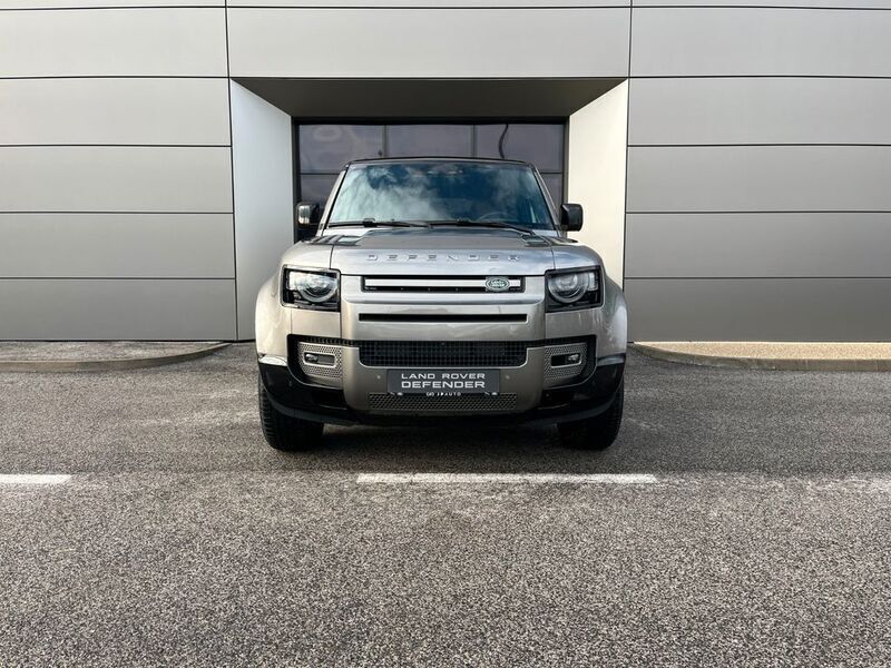 Gebraucht Land Rover Defender SE Dynamic 300 PS (220 kW) 2025 Silber SUV