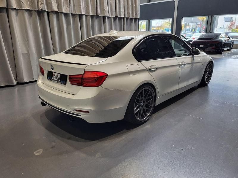 Gebraucht BMW 340 Sport Line 326 PS (239 kW) 2018 Mineralweiss Limousine